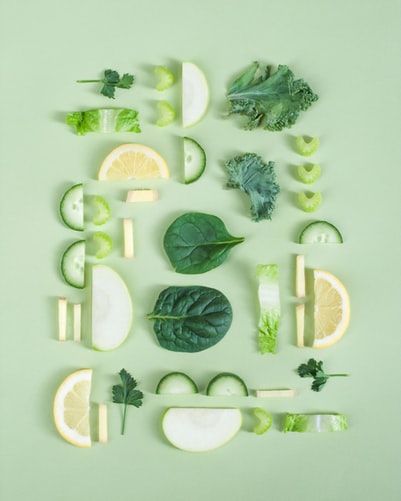 تعرف على 13 من الخضروات الورقية الأساسية في نظامك الغذائي!!